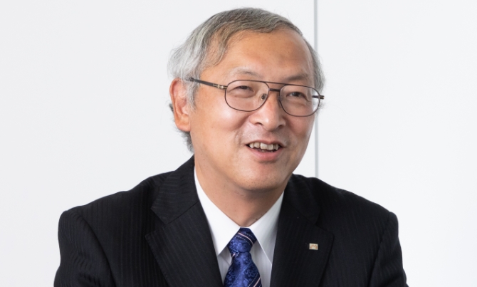 臼井賢社長