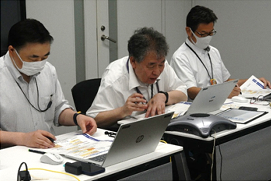 衛星携帯電話を使用した会議システムによる被災状況の確認
