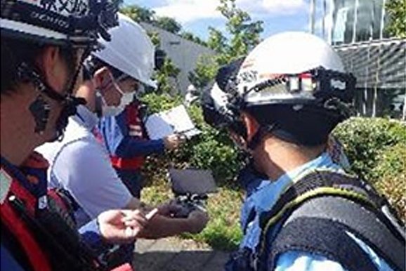 ドローン送信機の映像確認